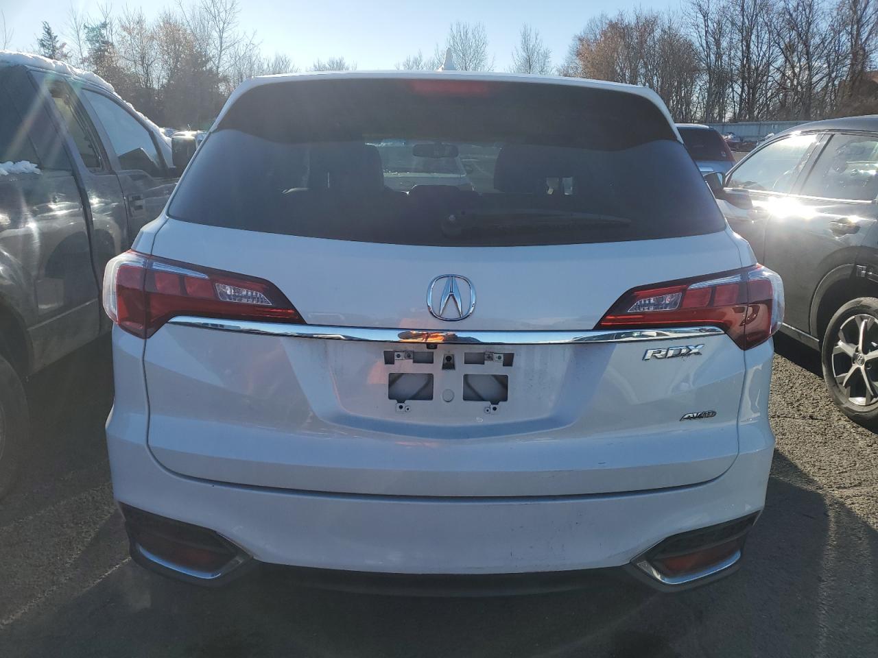 VIN 5J8TB4H50GL002212 2016 ACURA RDX no.6