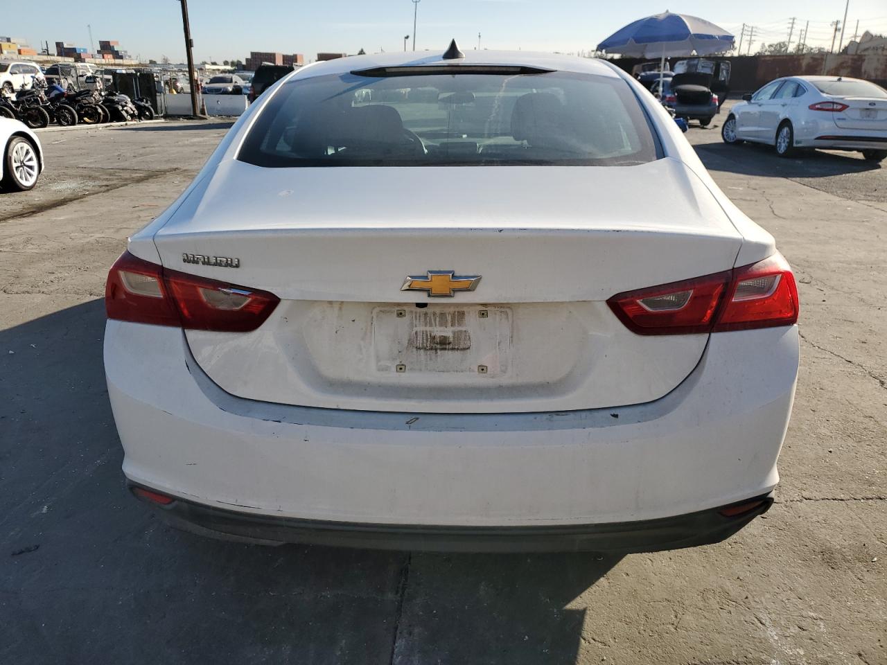 VIN 1G1ZB5ST6HF208181 2017 CHEVROLET MALIBU no.6