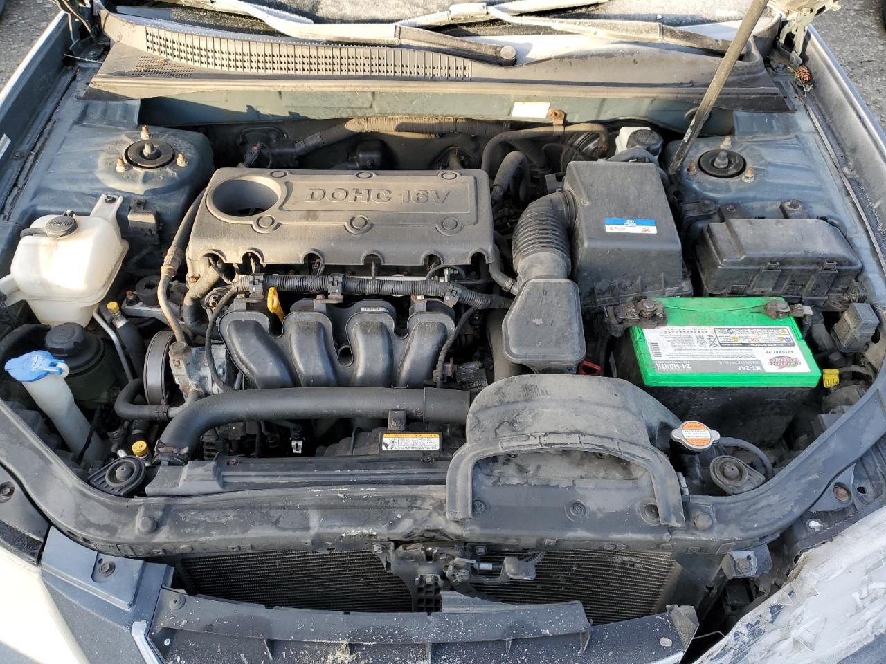 2010 Hyundai Sonata - Image 11