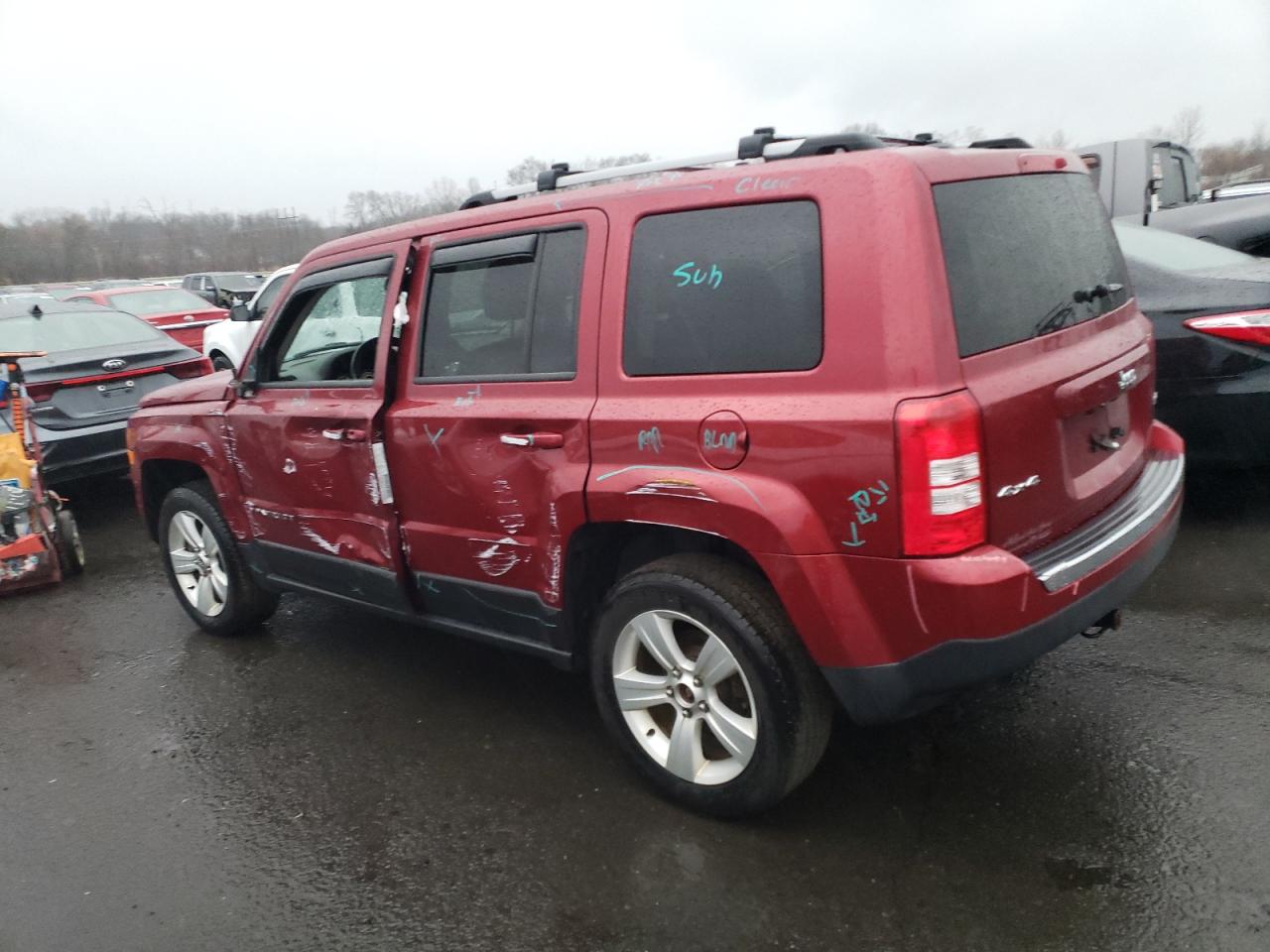 VIN 1C4NJRCB1ED703322 2014 JEEP PATRIOT no.2