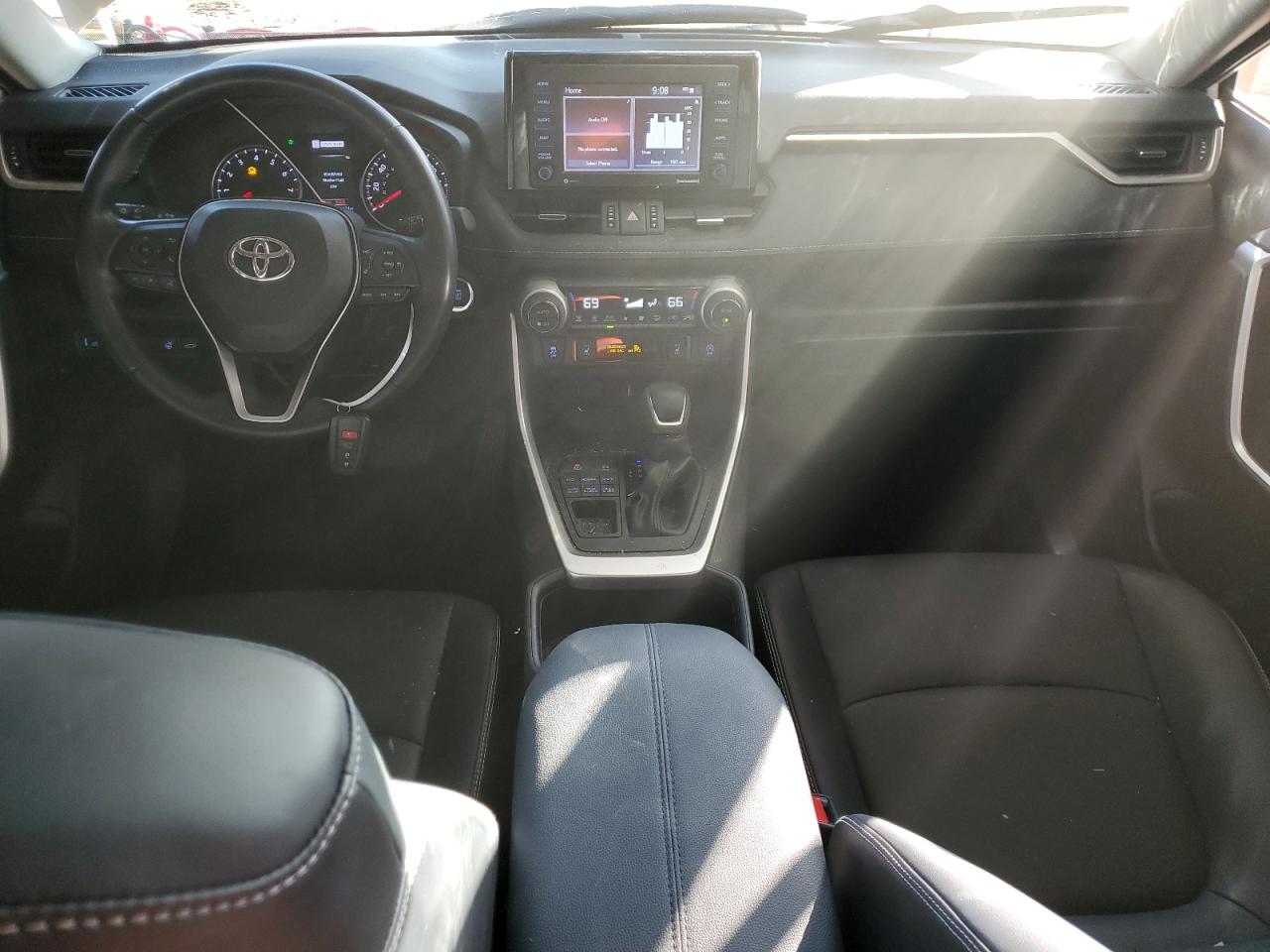 2022 Toyota RAV 4 - Image 8