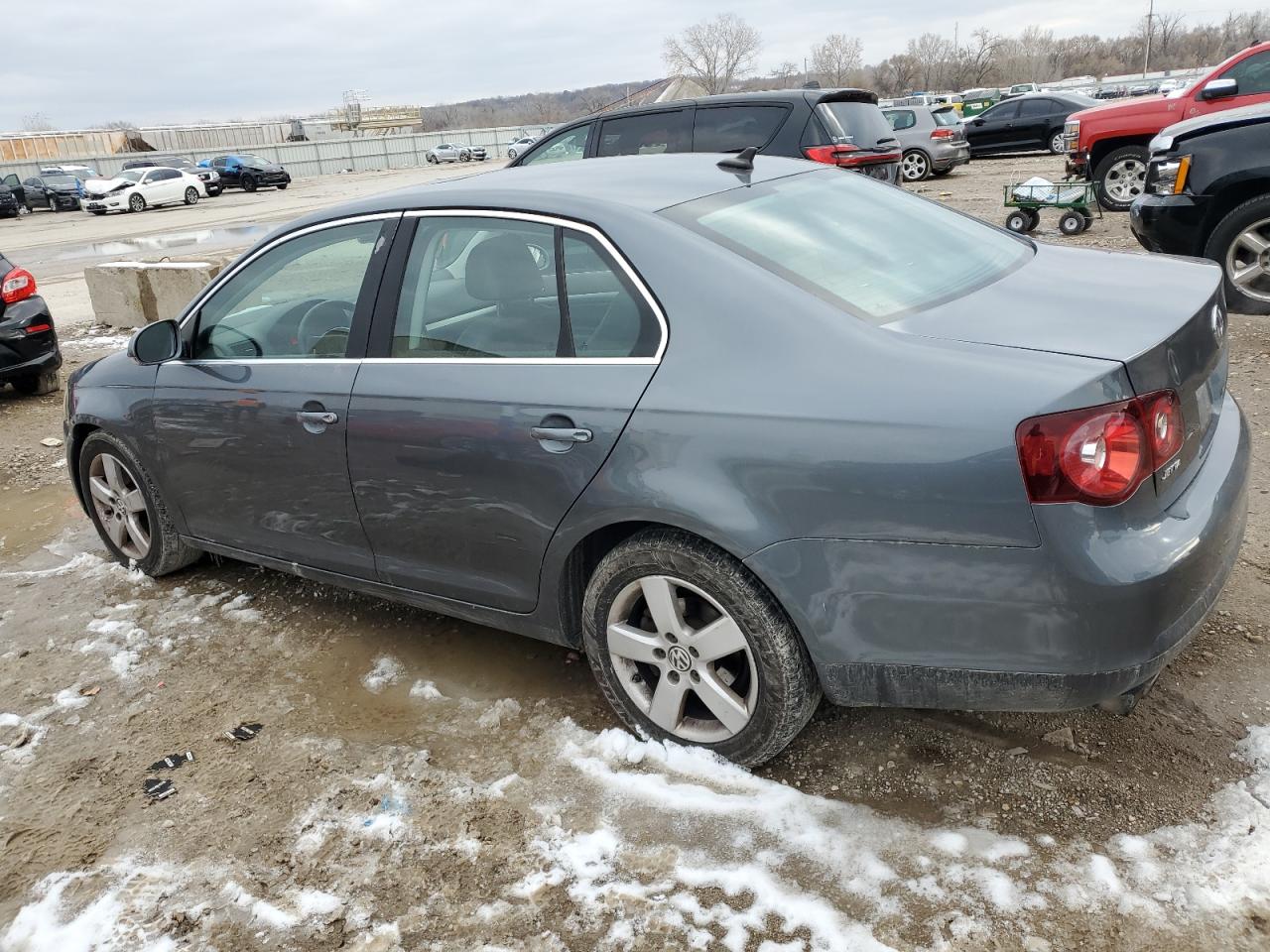 2008 Volkswagen Jetta - Image 2