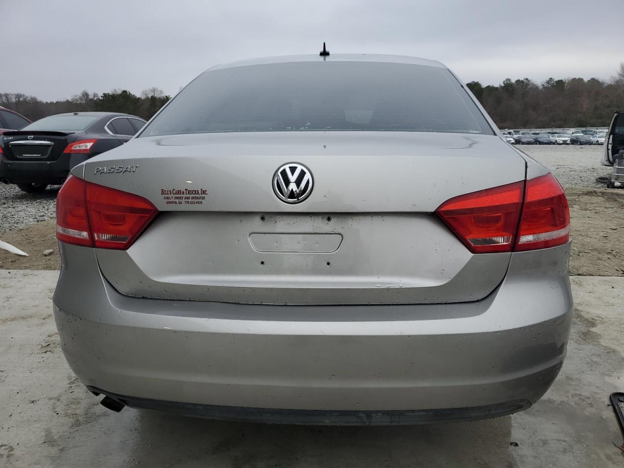 2014 Volkswagen Passat - Image 6