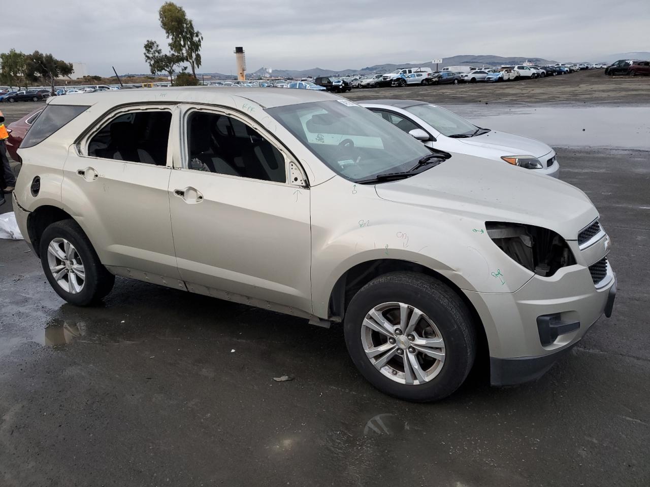 VIN 2GNALAEK9F6429690 2015 CHEVROLET EQUINOX no.4