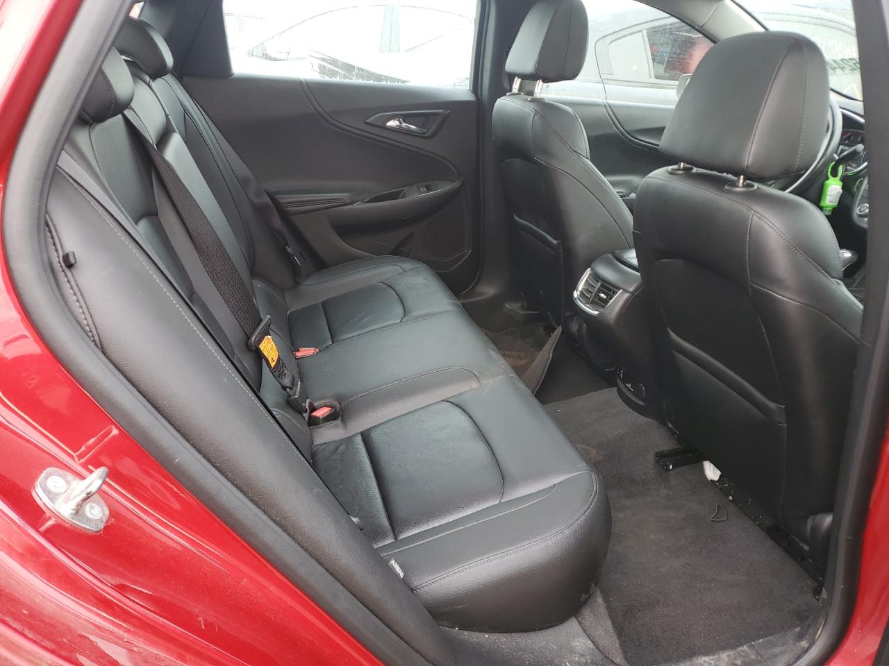 2016 Chevrolet Malibu - Image 10