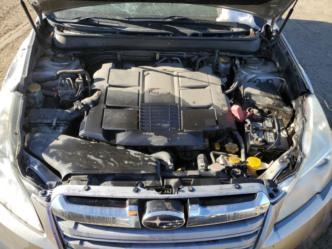 2014 Subaru Outback - Image 12