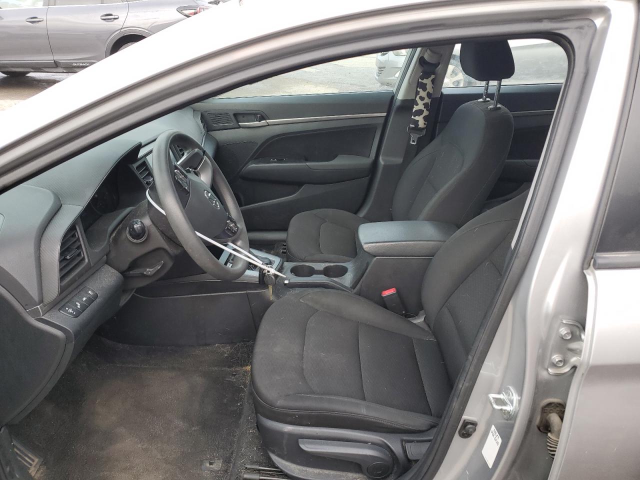 2020 Hyundai Elantra - Image 7