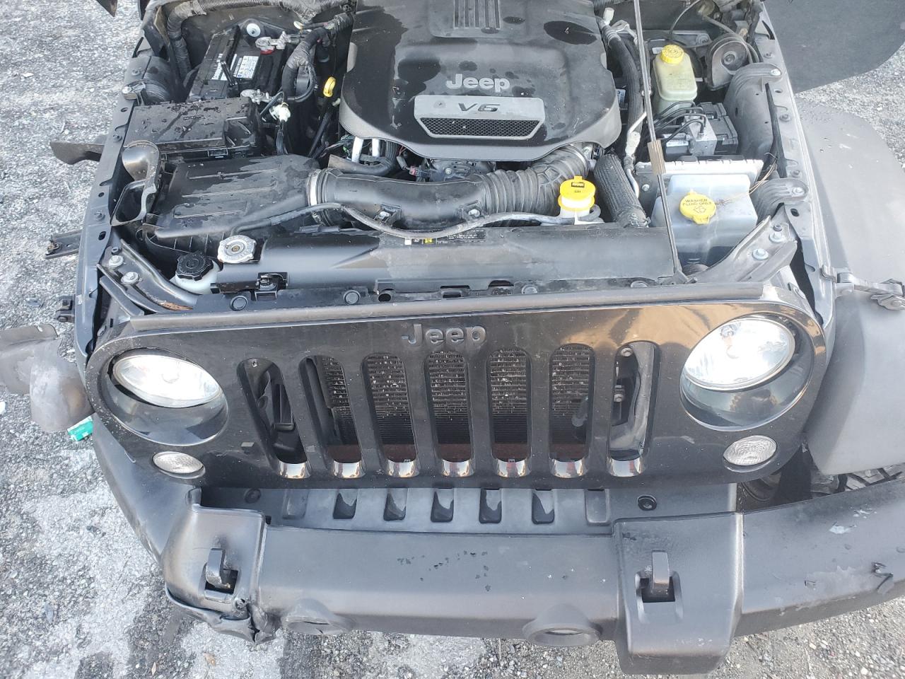 2017 Jeep Wrangler - Image 14