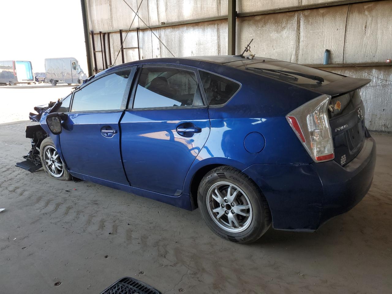 2010 Toyota Prius - Image 2