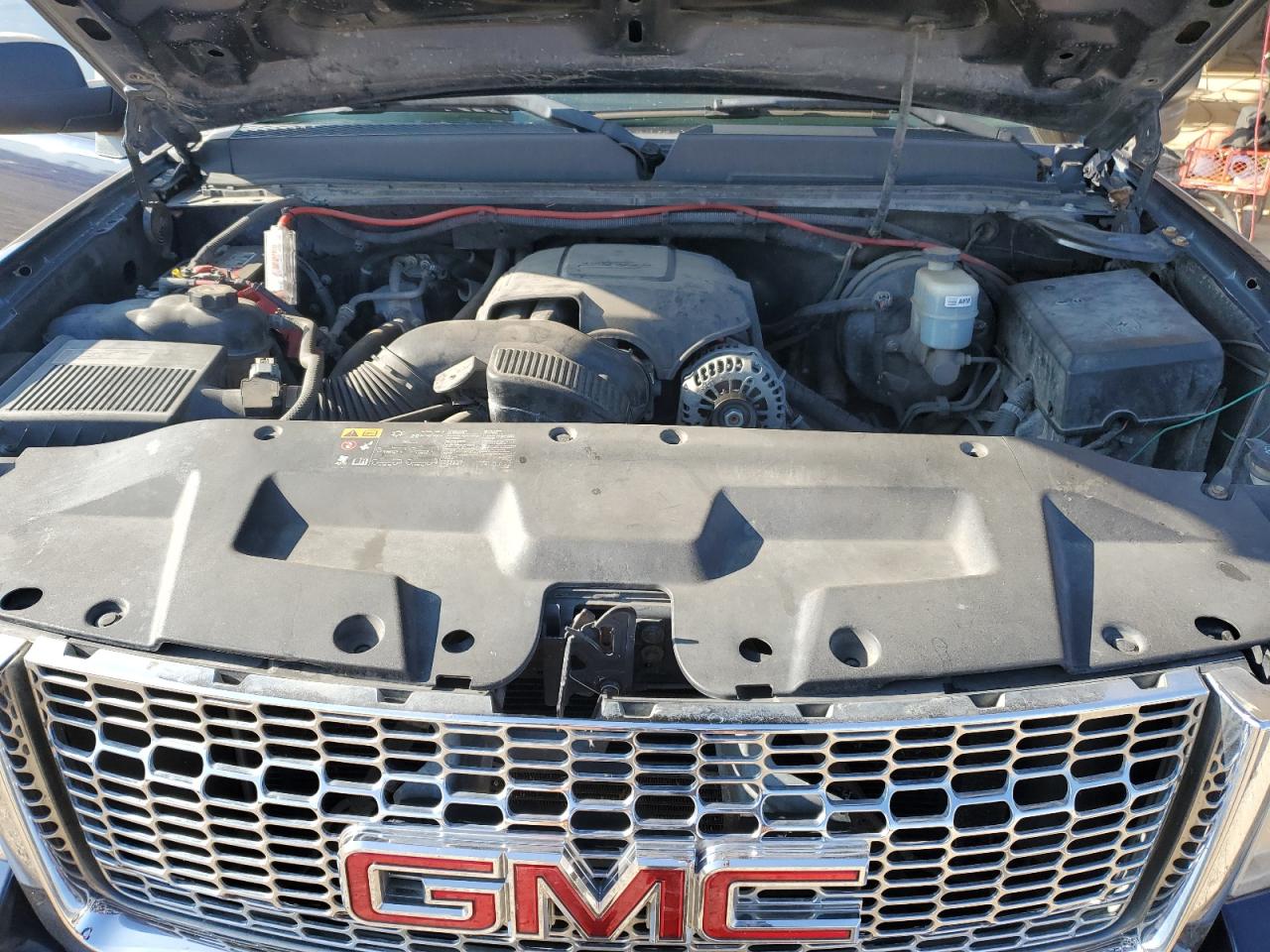 2012 GMC Sierra - Image 13