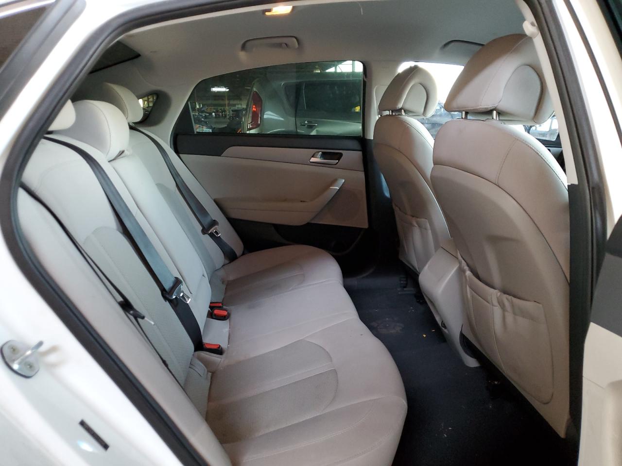 2016 Hyundai Sonata - Image 10