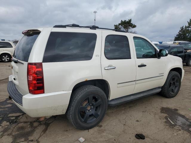 Паркетники CHEVROLET TAHOE 2013 Белы