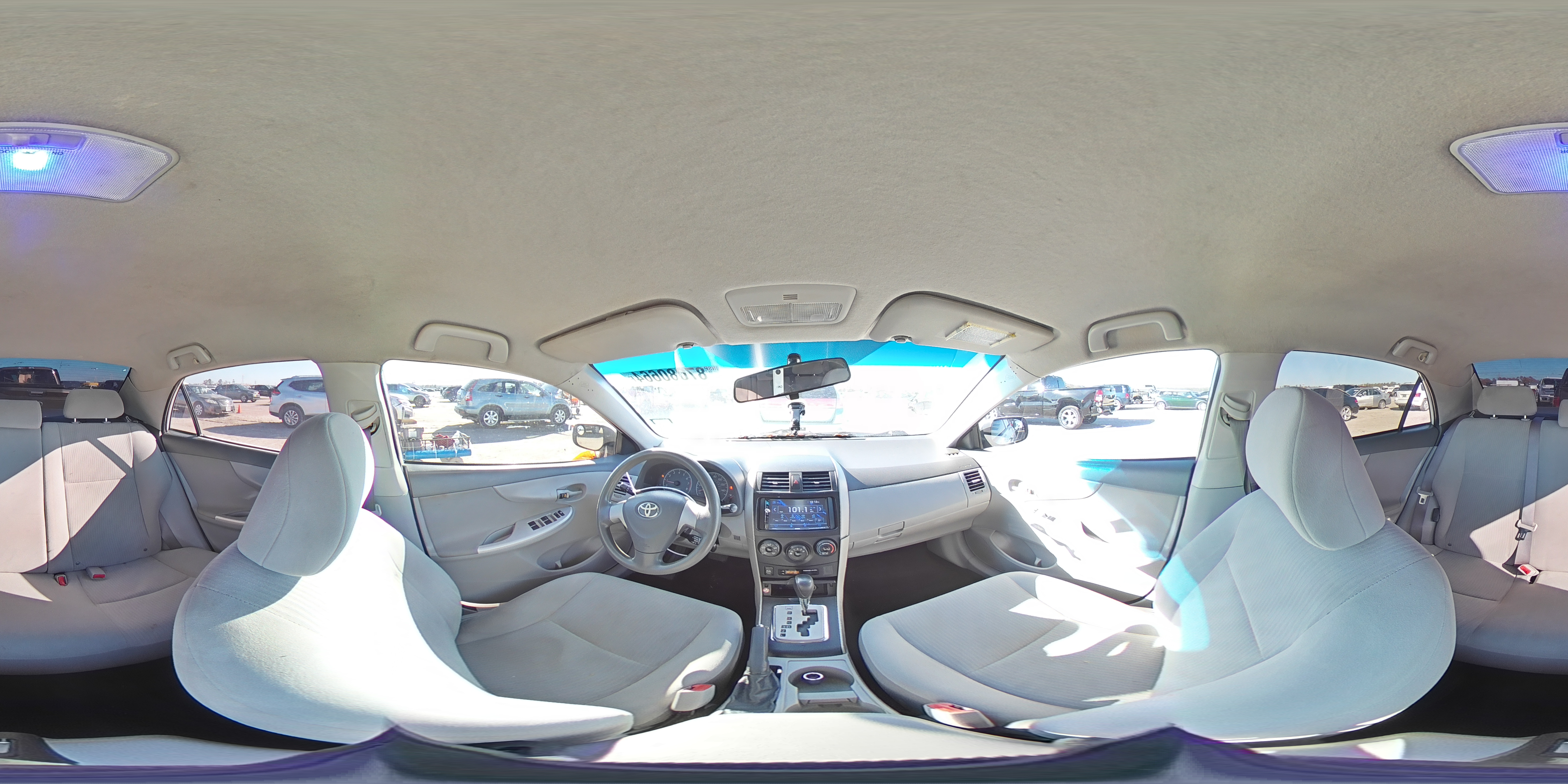 2010 Toyota Corolla - Image 13