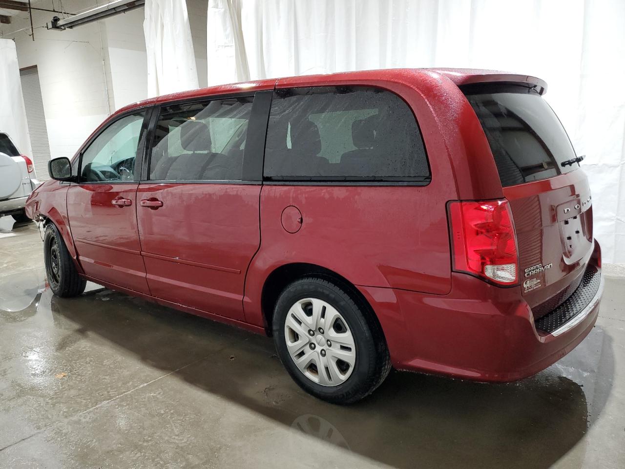 2014 Dodge Caravan - Image 2
