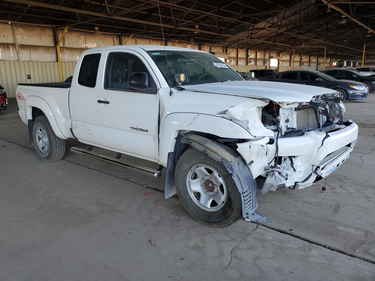 VIN 5TFTX4GN8FX043339 2015 TOYOTA TACOMA no.4