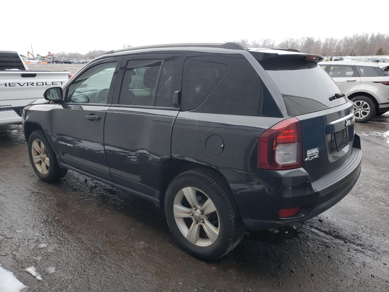 VIN 1C4NJDBBXFD103985 2015 JEEP COMPASS no.2