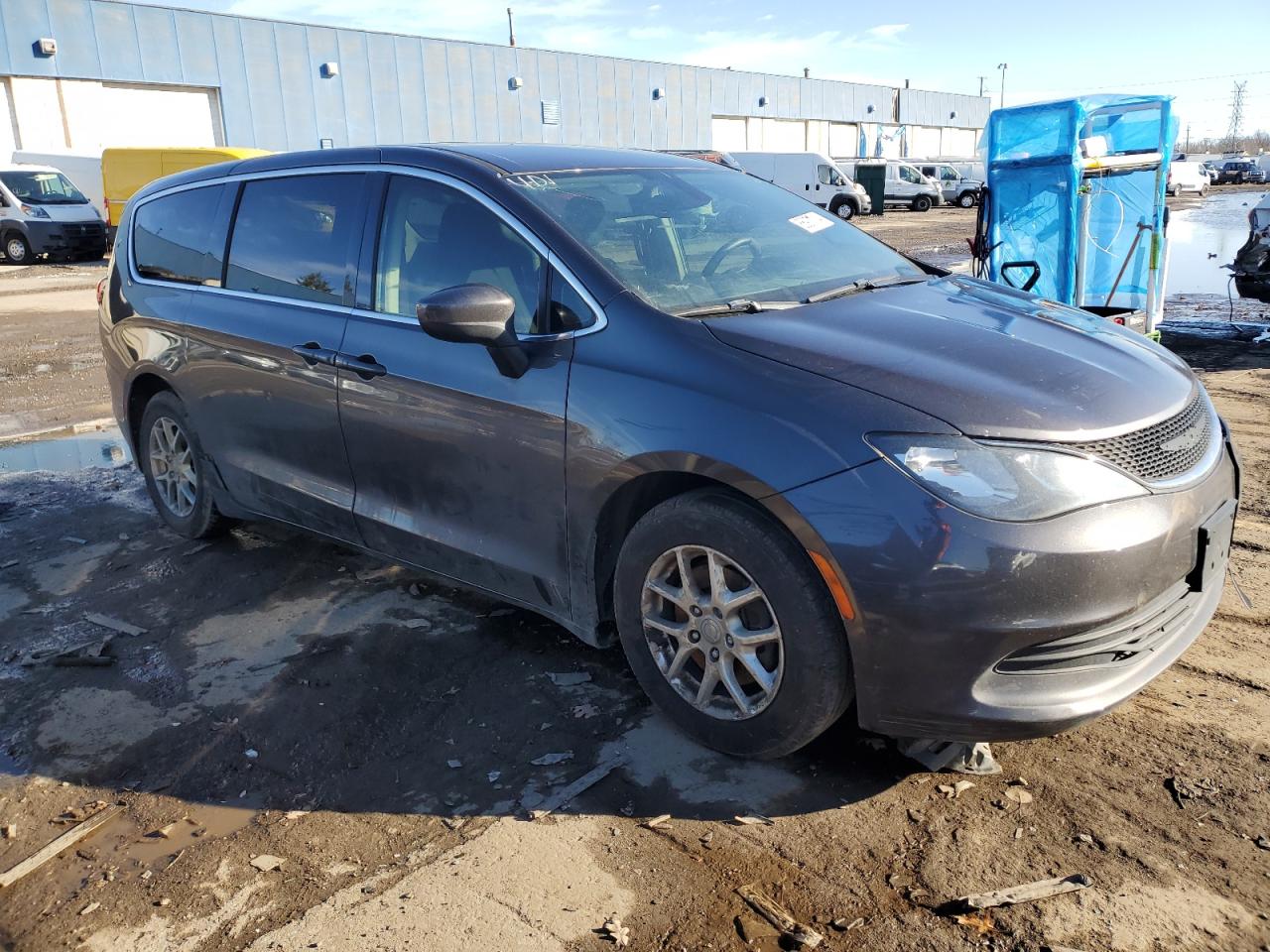 VIN 2C4RC1DG2HR502179 2017 CHRYSLER PACIFICA no.4