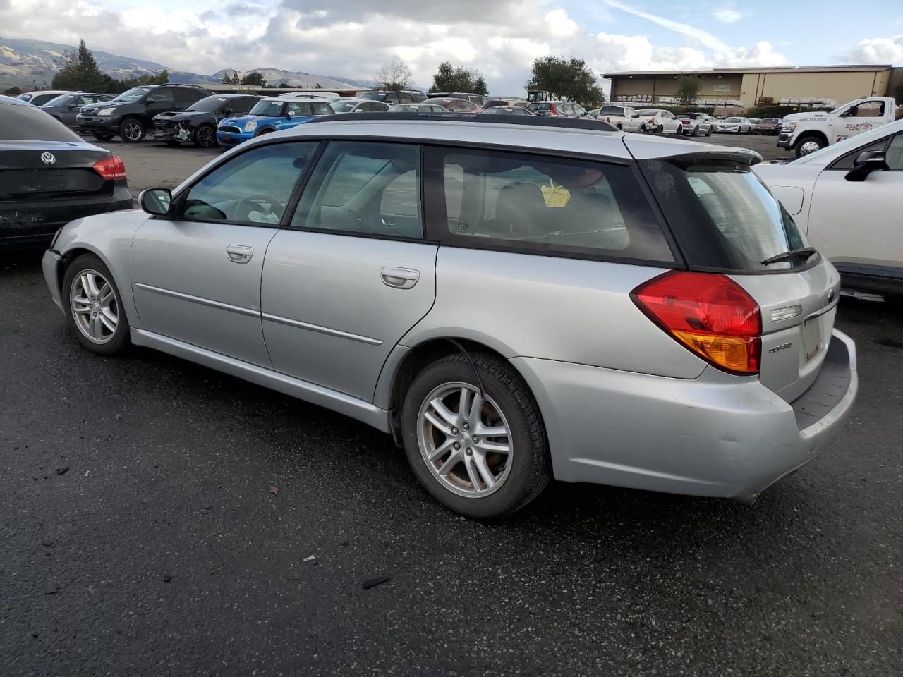 2005 Subaru Legacy - Image 2