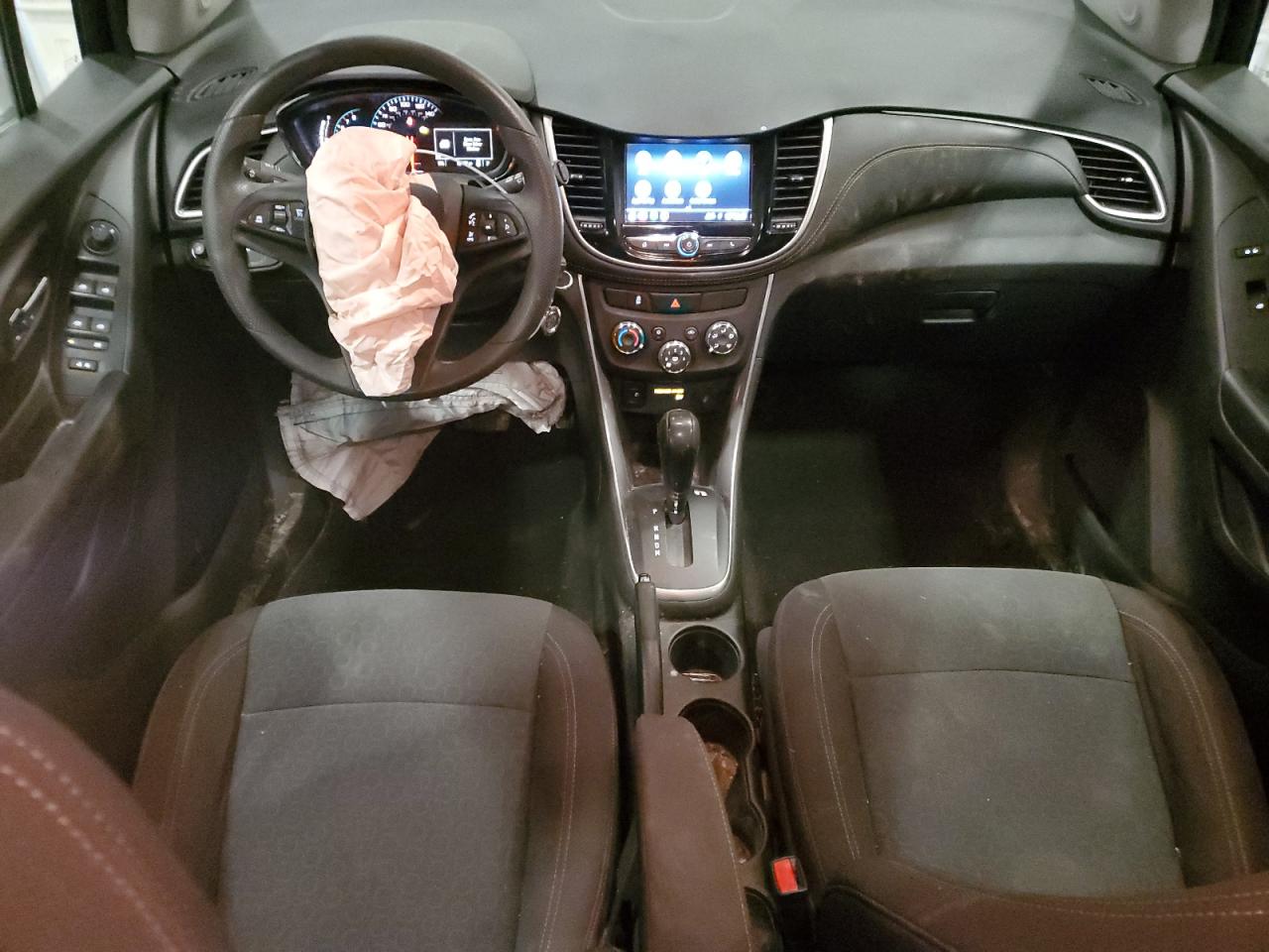 2022 Chevrolet Trax - Image 8