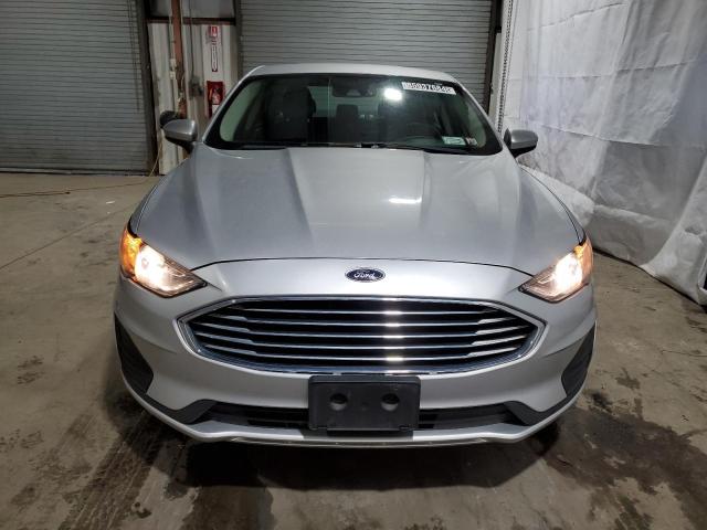  FORD FUSION 2019 Srebrny