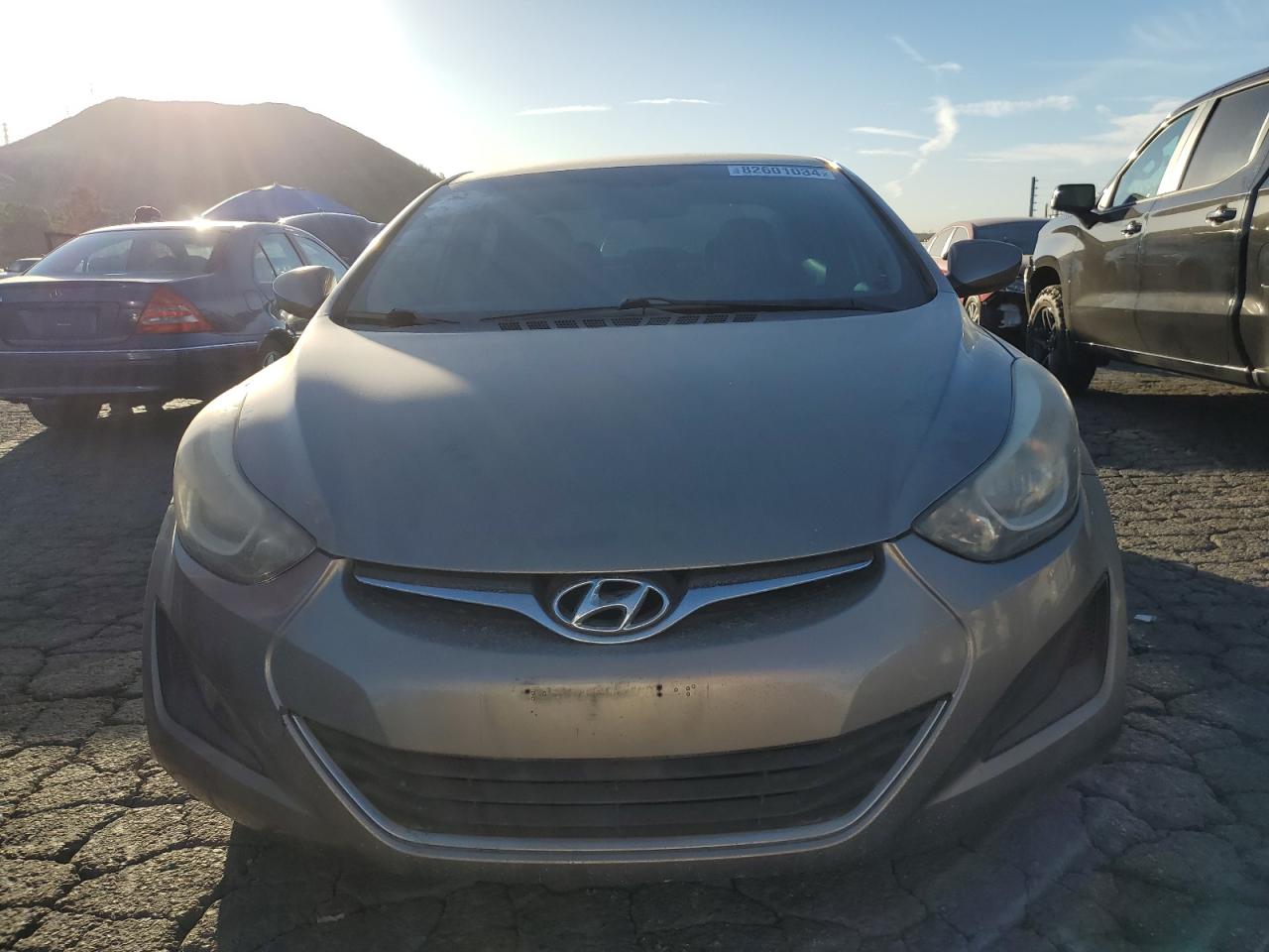 VIN 5NPDH4AE7GH688300 2016 HYUNDAI ELANTRA no.5