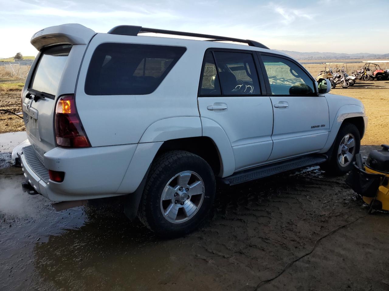 2005 Toyota 4Runner - Image 3