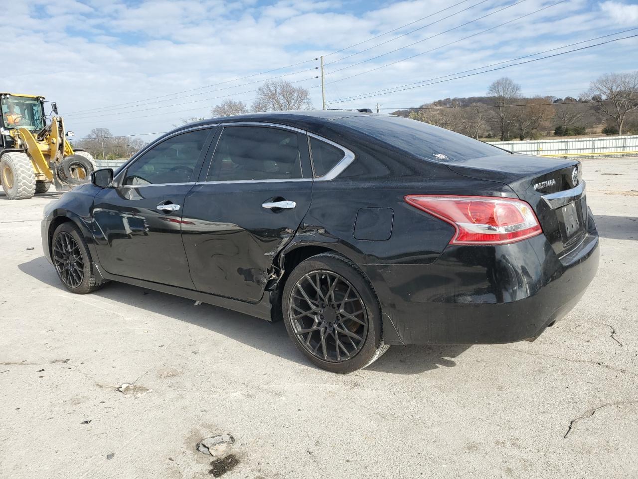 2013 Nissan Altima - Image 2
