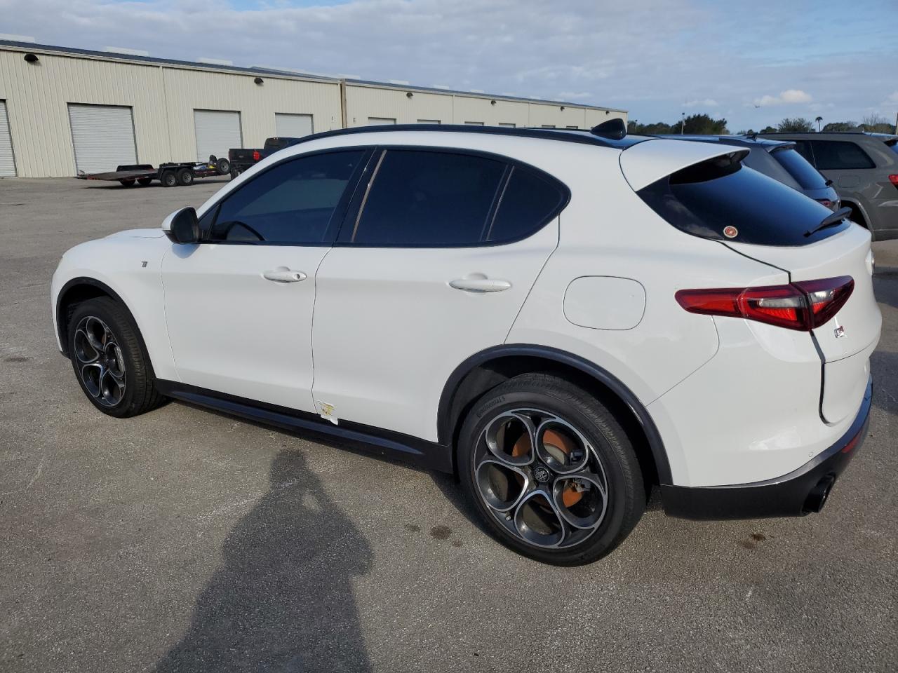 VIN ZASPAKBN7P7D55322 2023 ALFA ROMEO STELVIO no.2