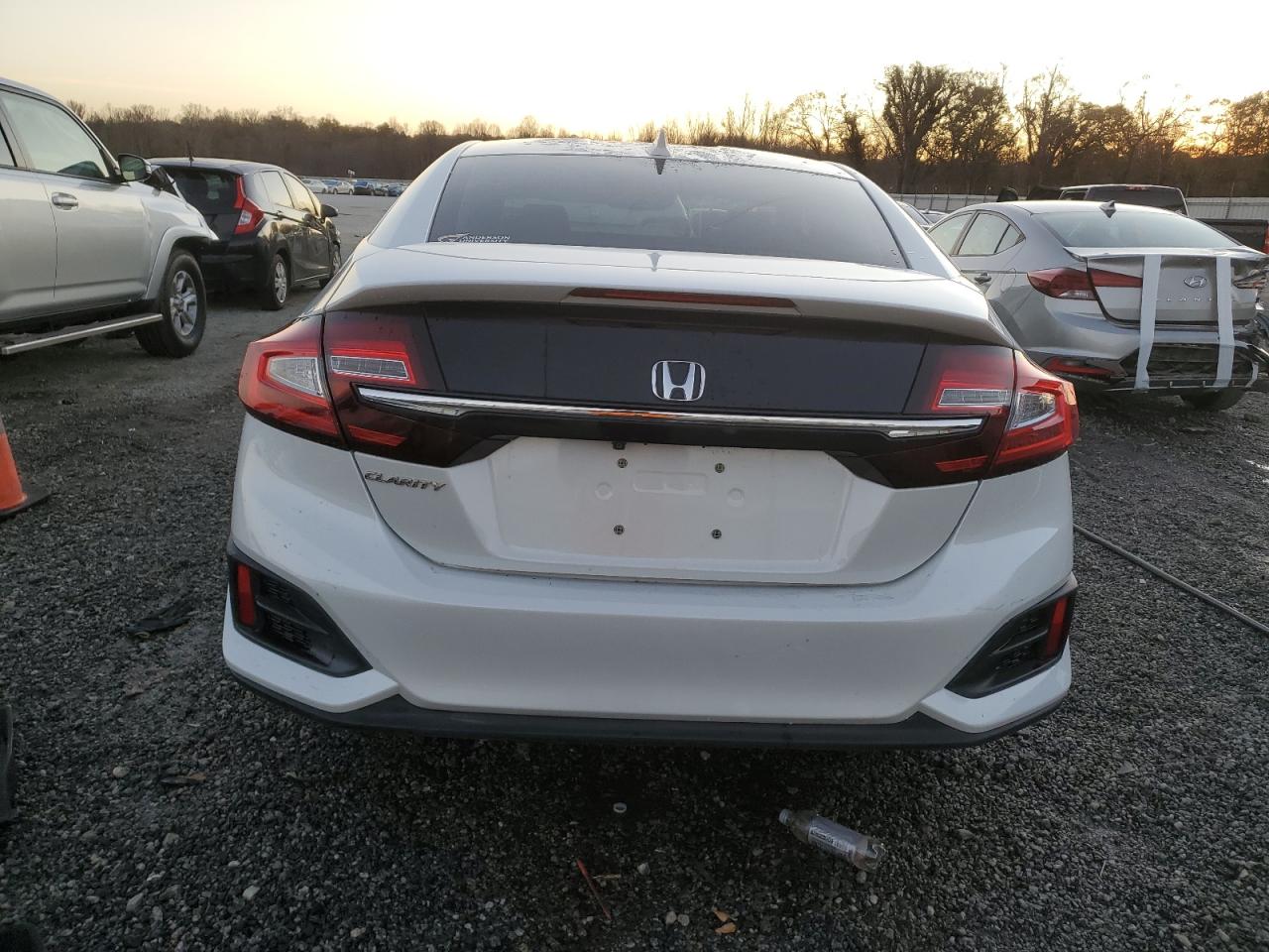 VIN JHMZC5F31JC004201 2018 HONDA CLARITY no.6