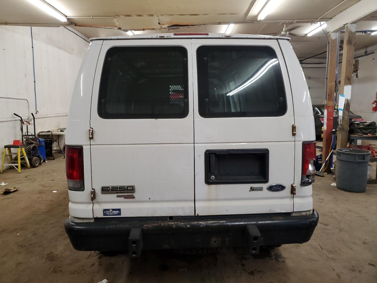 2012 Ford Econoline - Image 6
