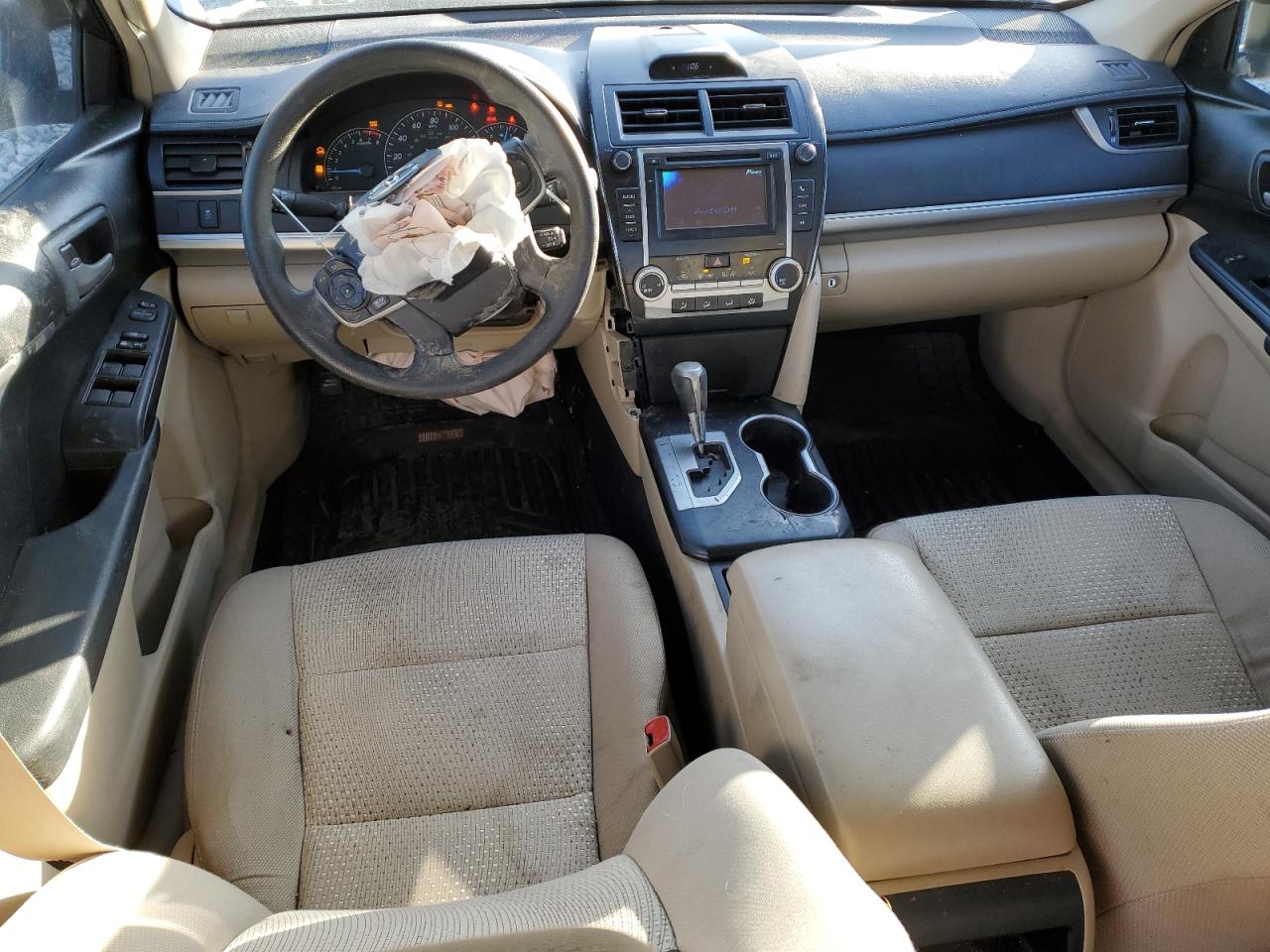 2014 Toyota Camry - Image 8