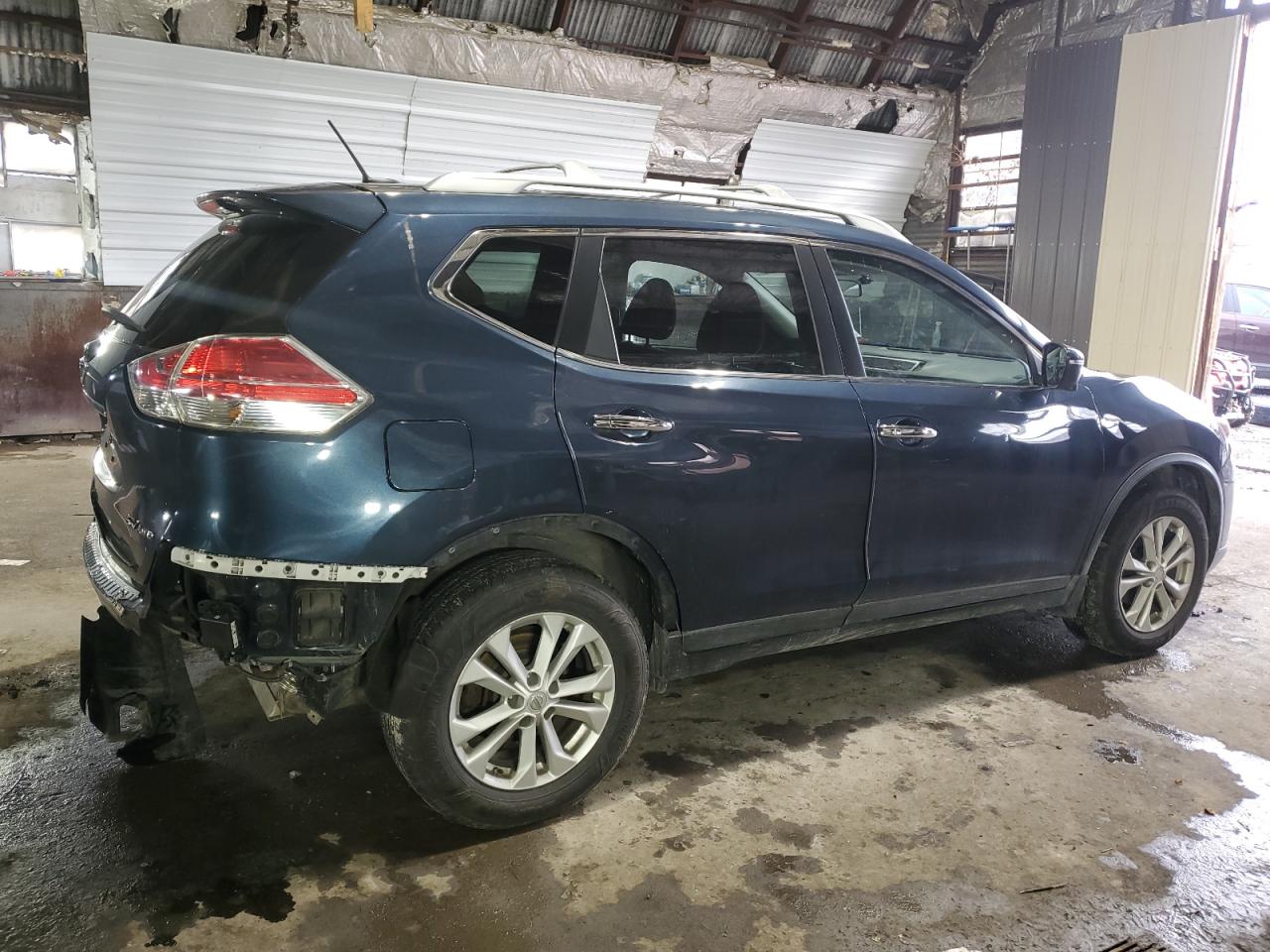 2016 Nissan Rogue - Image 3