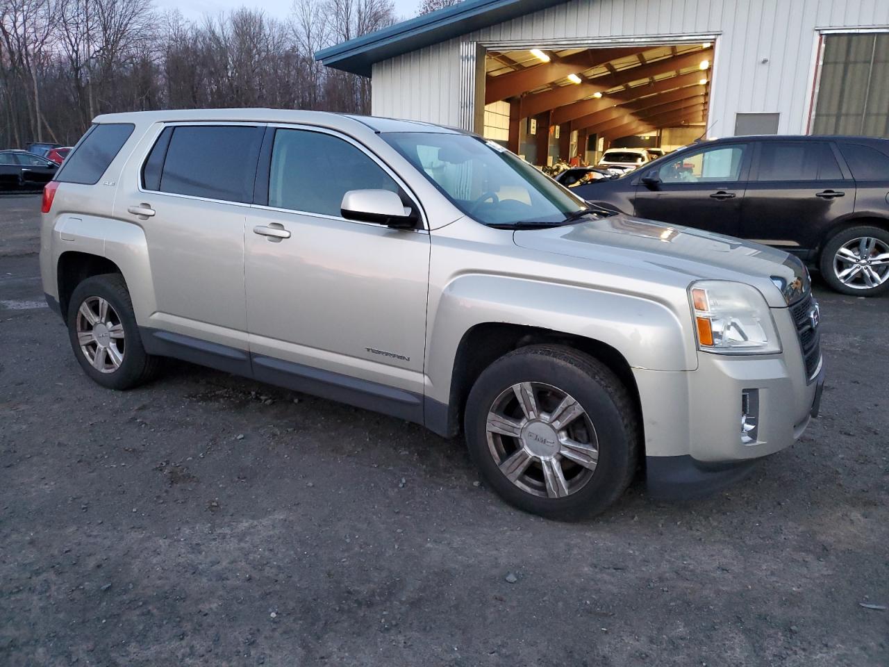2014 GMC Terrain - Image 4