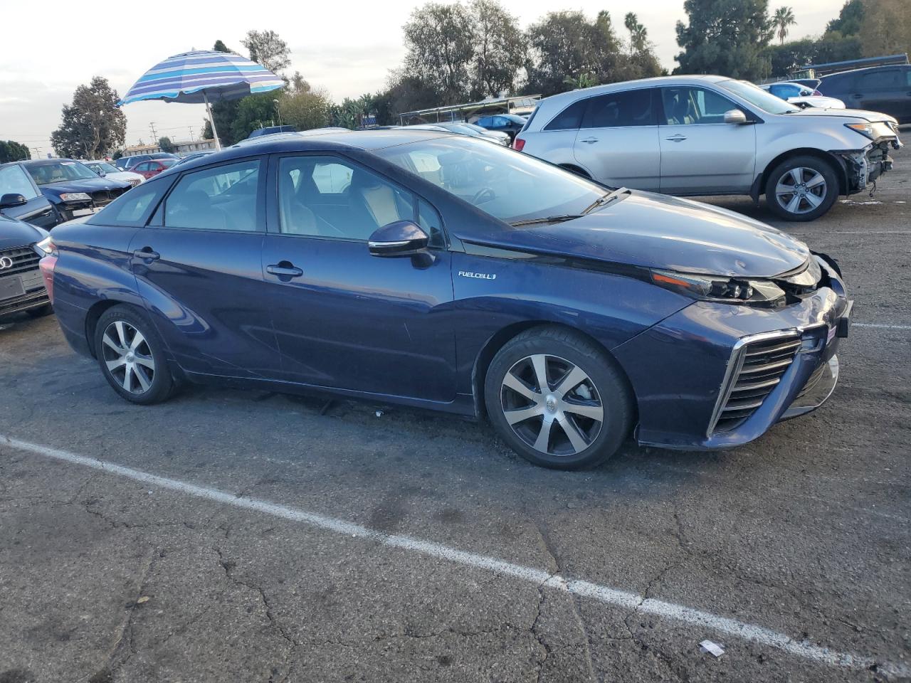 VIN JTDBVRBDXJA005443 2018 TOYOTA MIRAI no.4