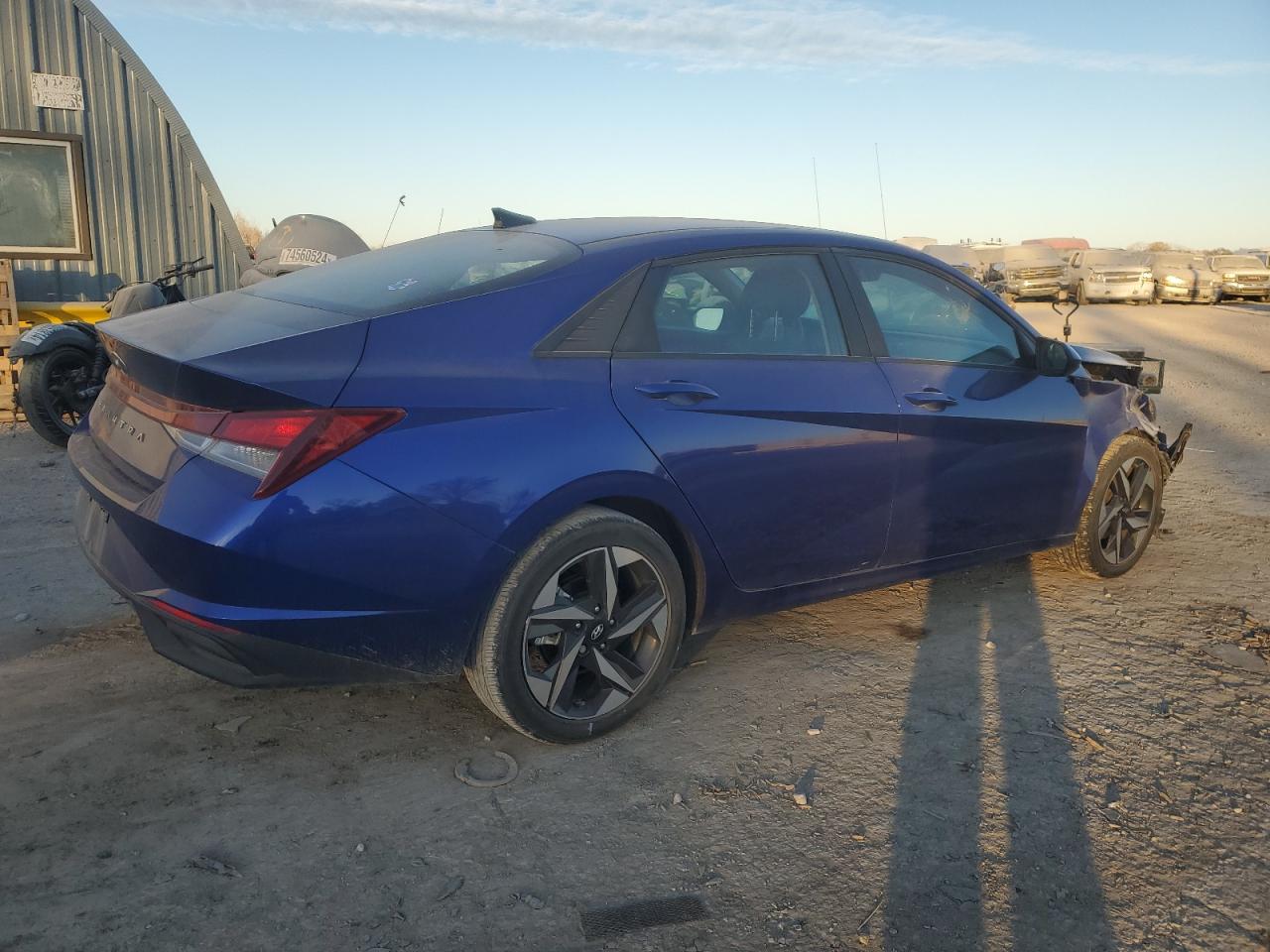 2023 Hyundai Elantra - Image 3