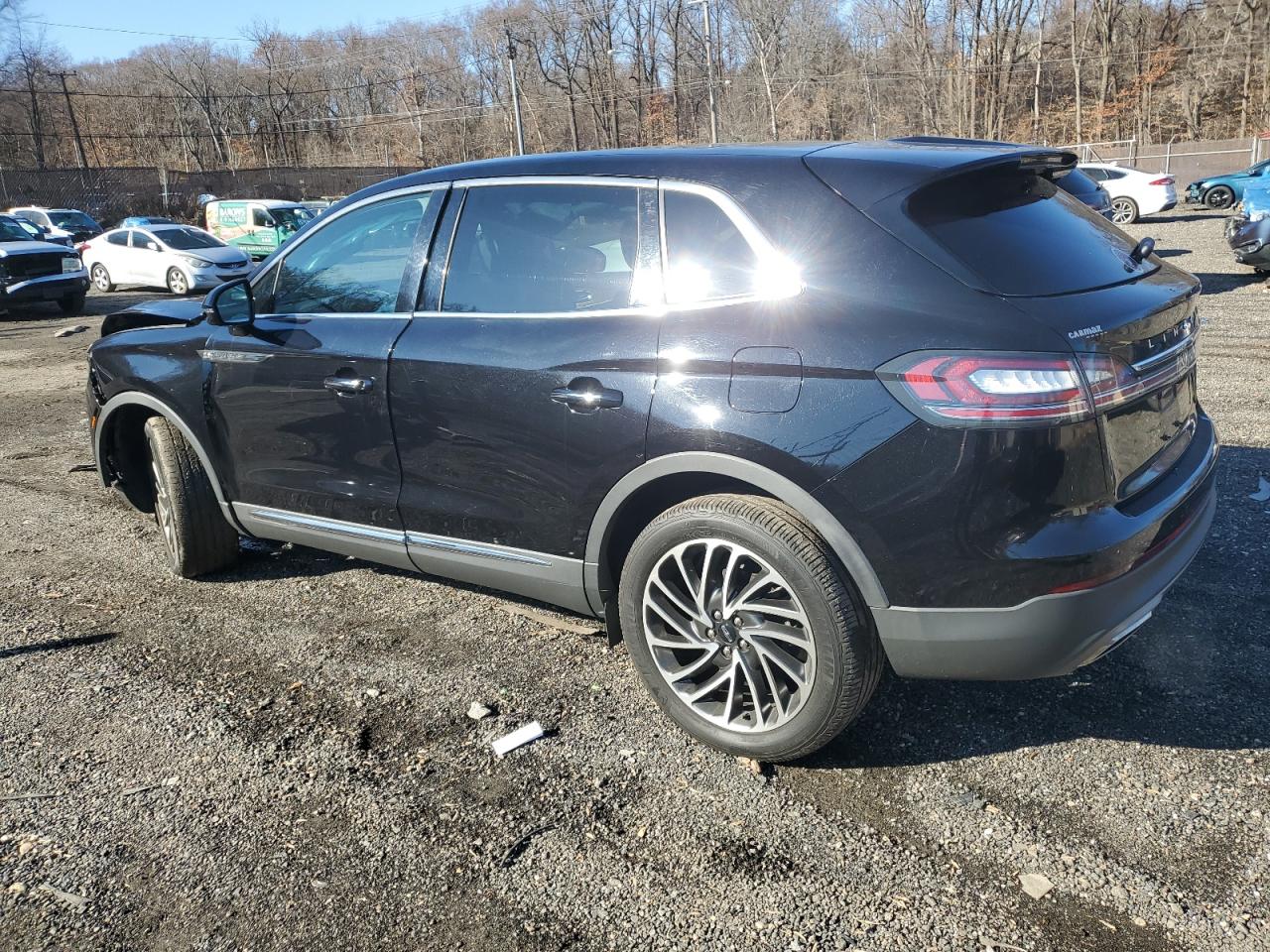 2020 Lincoln Nautilus - Image 2