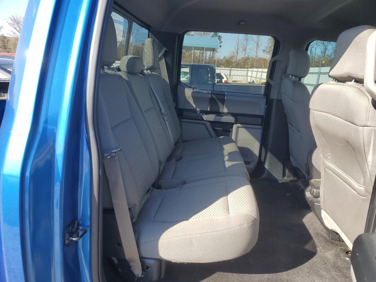 2015 Ford F-150 - Image 11