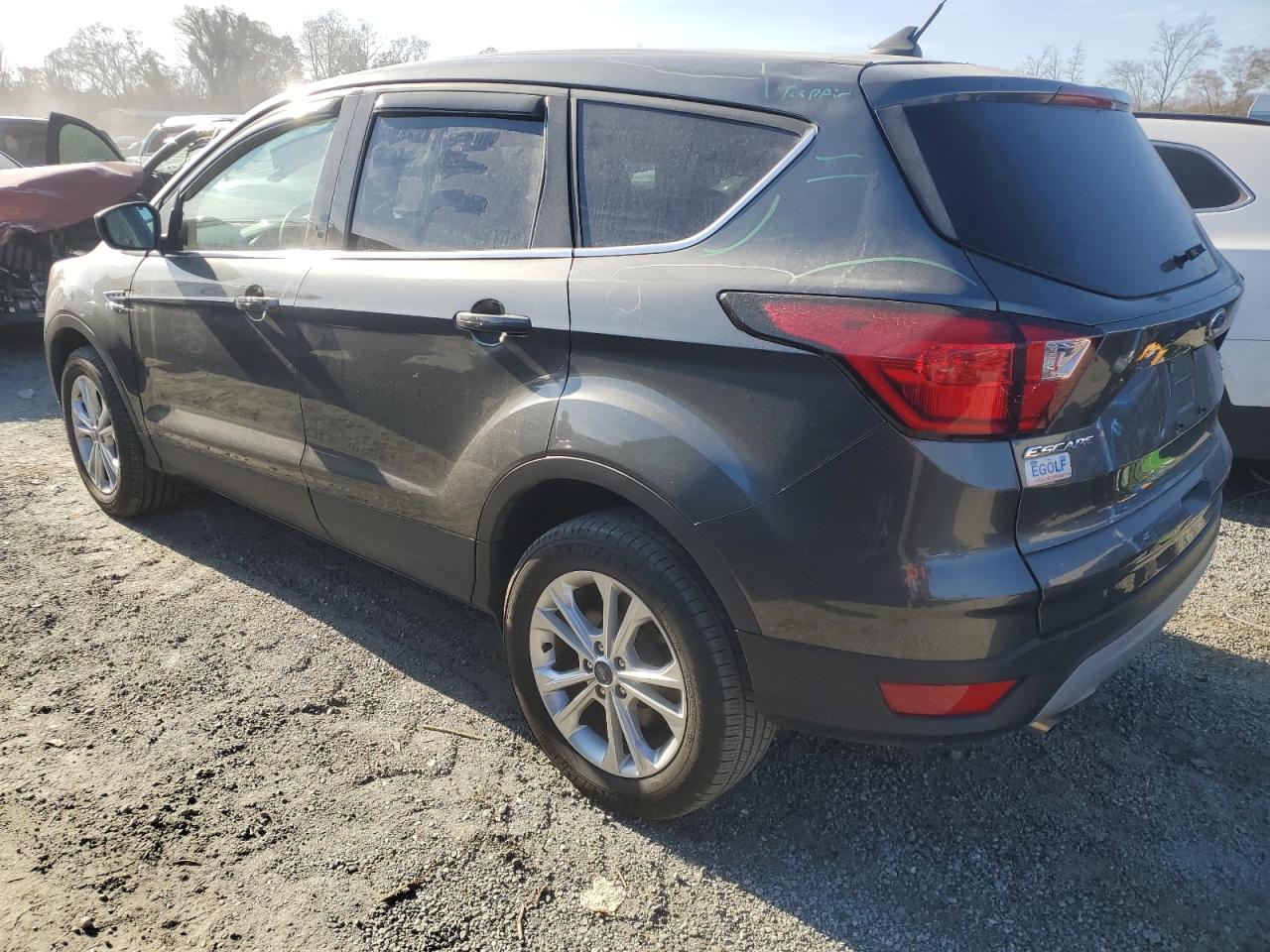 2019 Ford Escape - Image 2