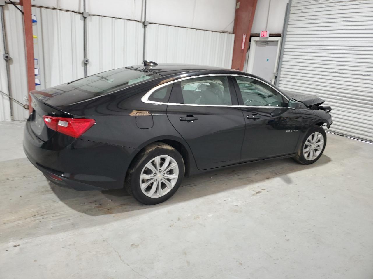 2023 Chevrolet Malibu - Image 3