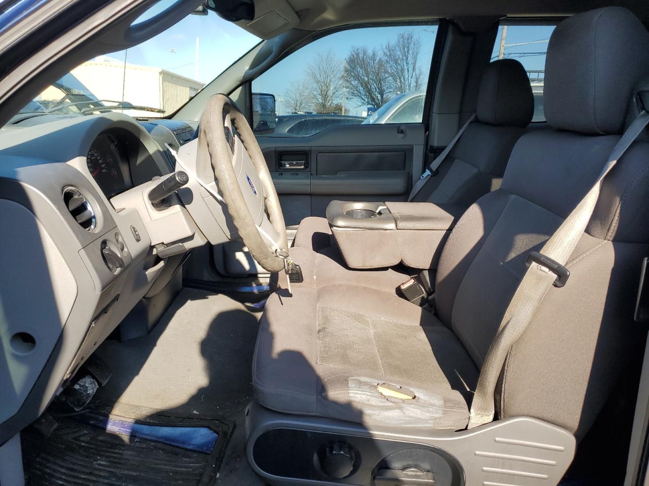 2004 Ford F-150 - Image 7