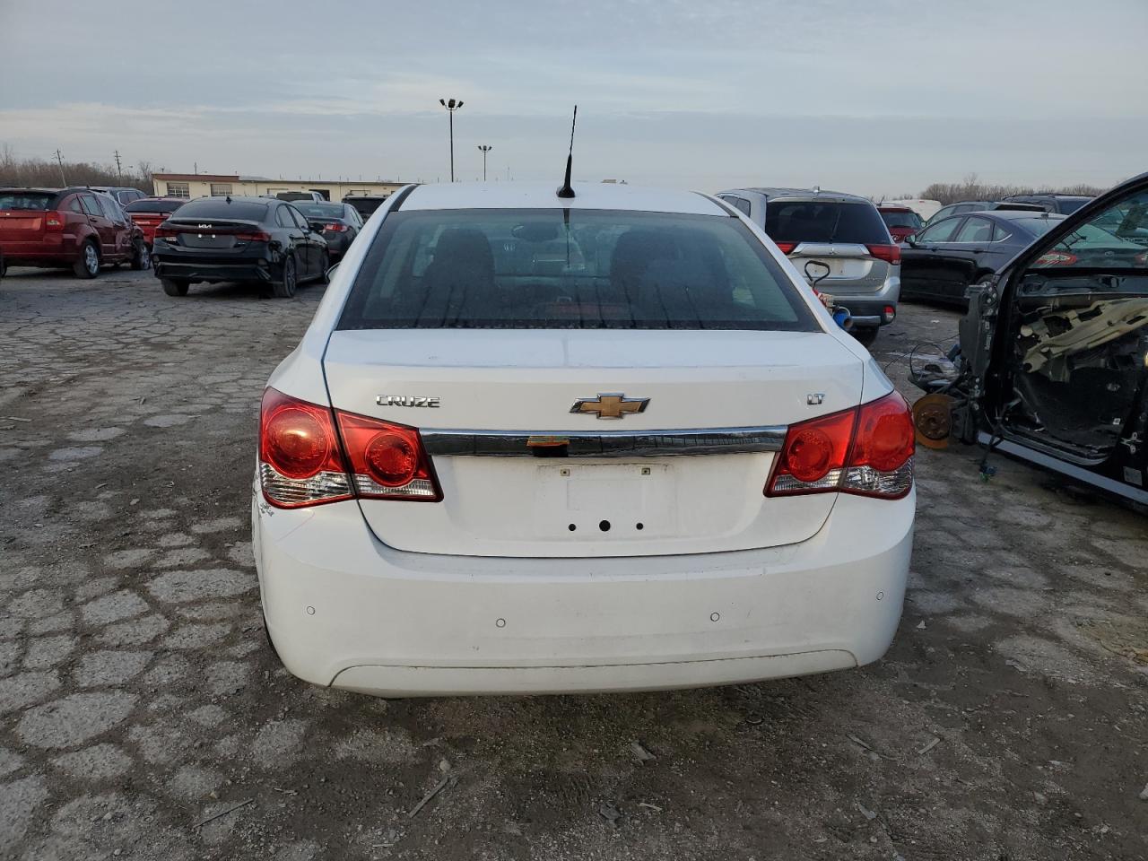 2012 Chevrolet Cruze - Image 6