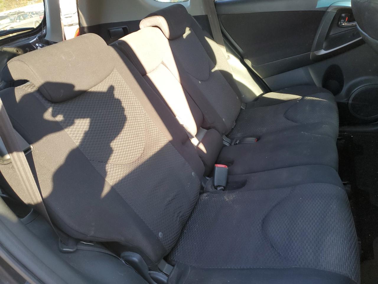 2010 Toyota RAV 4 - Image 11
