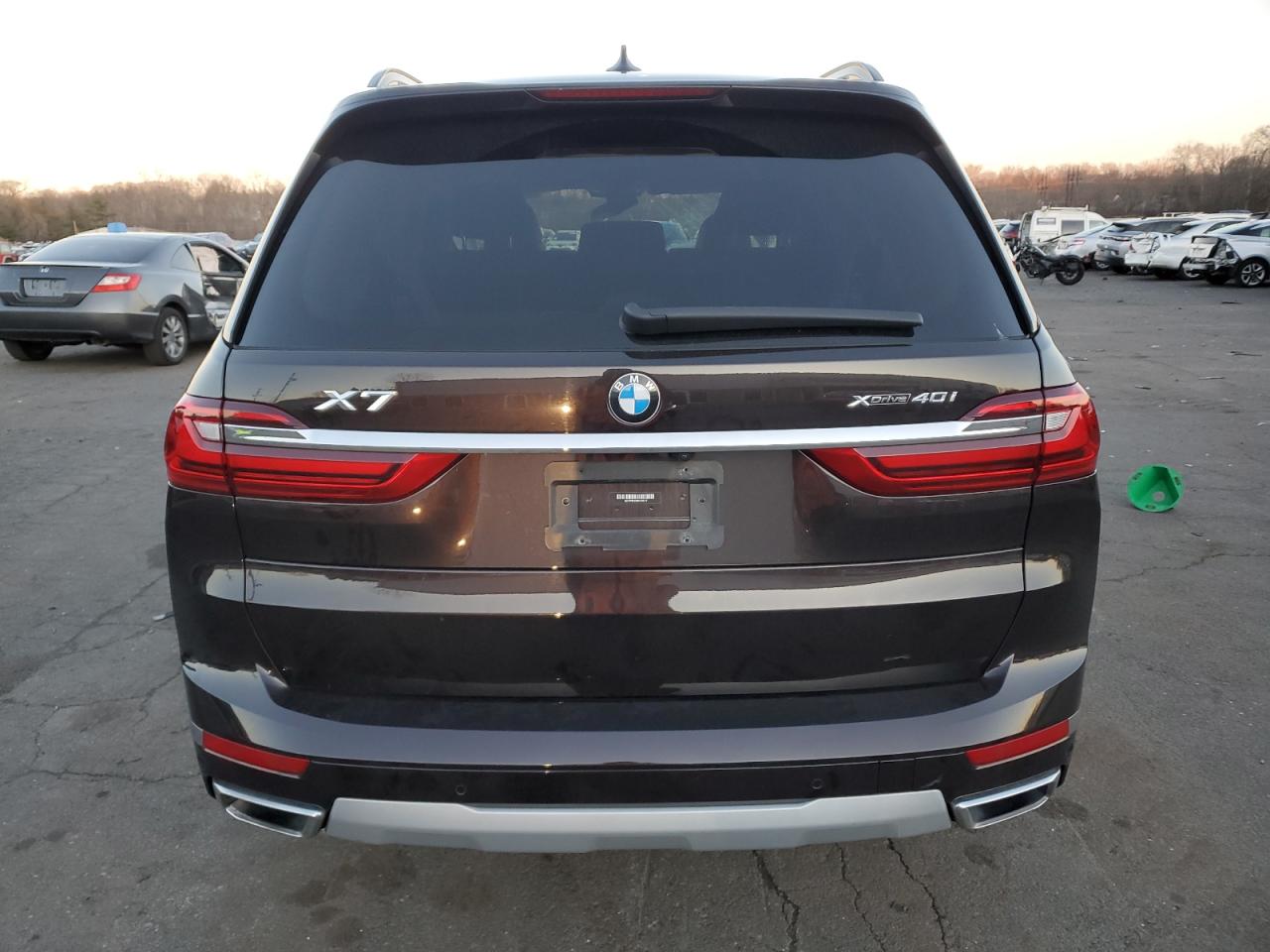 VIN 5UXCW2C02N9M36577 2022 BMW X7 no.6