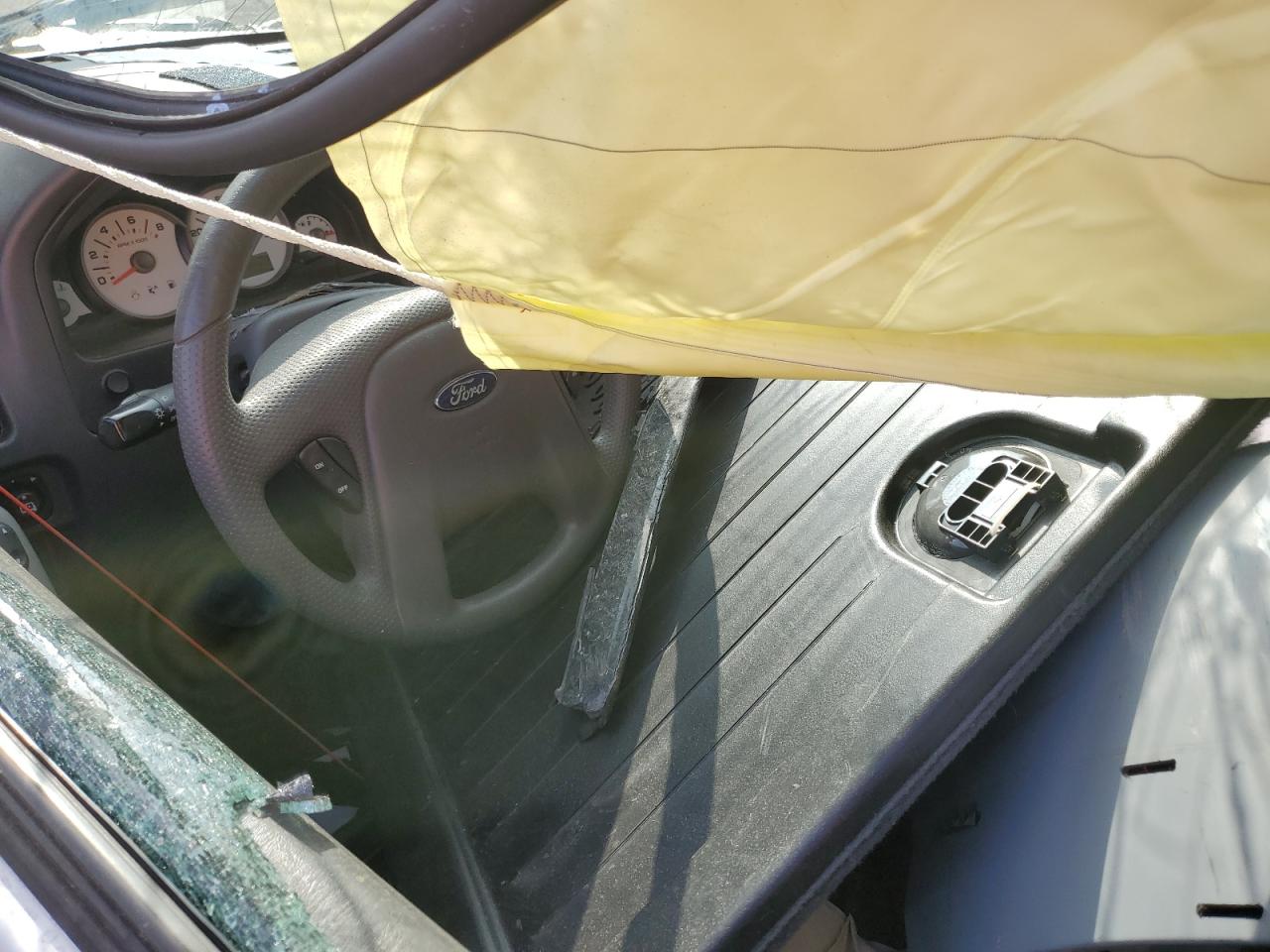 2006 Ford Escape - Image 8