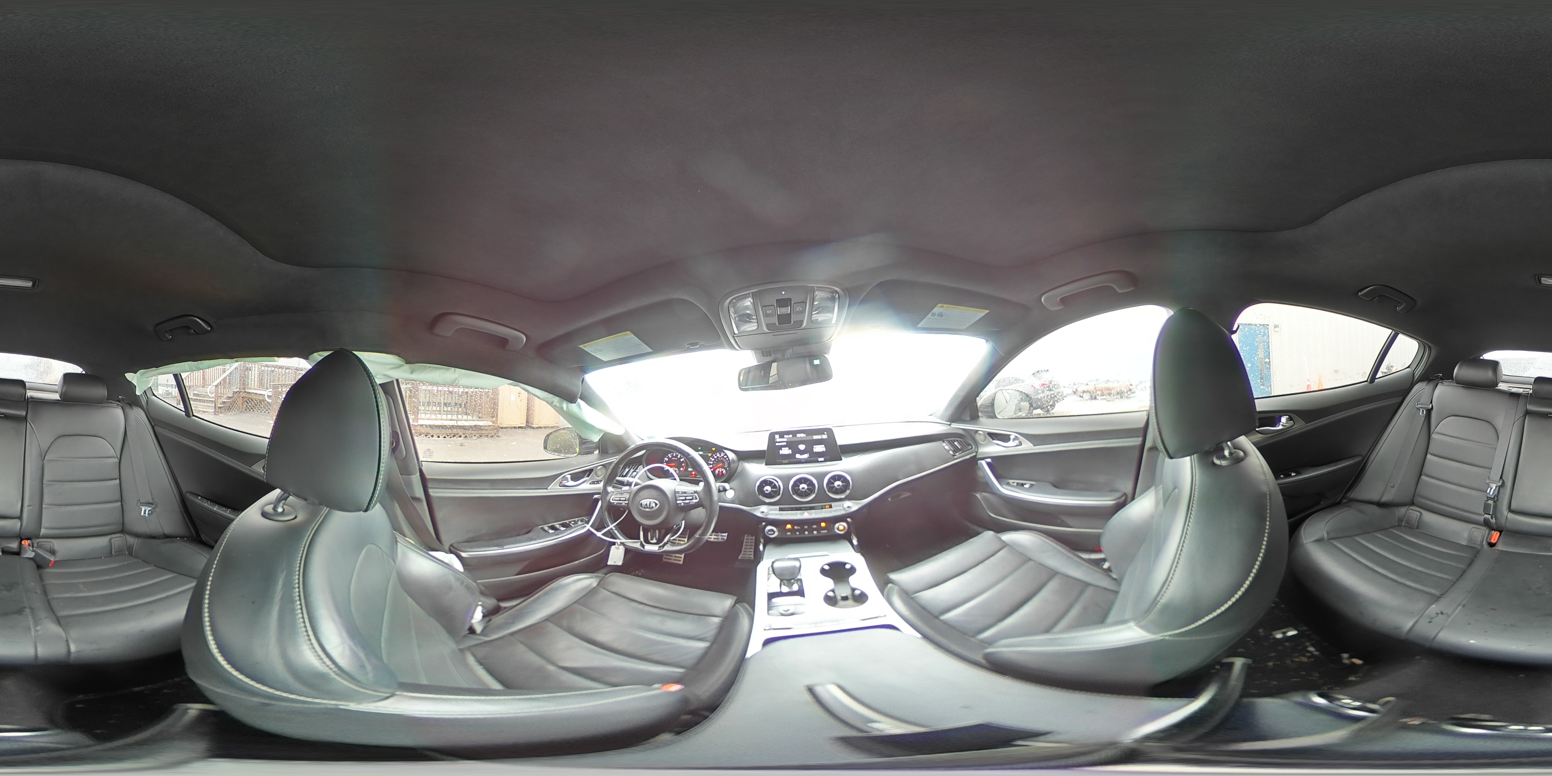 2018 Kia Stinger - Image 13