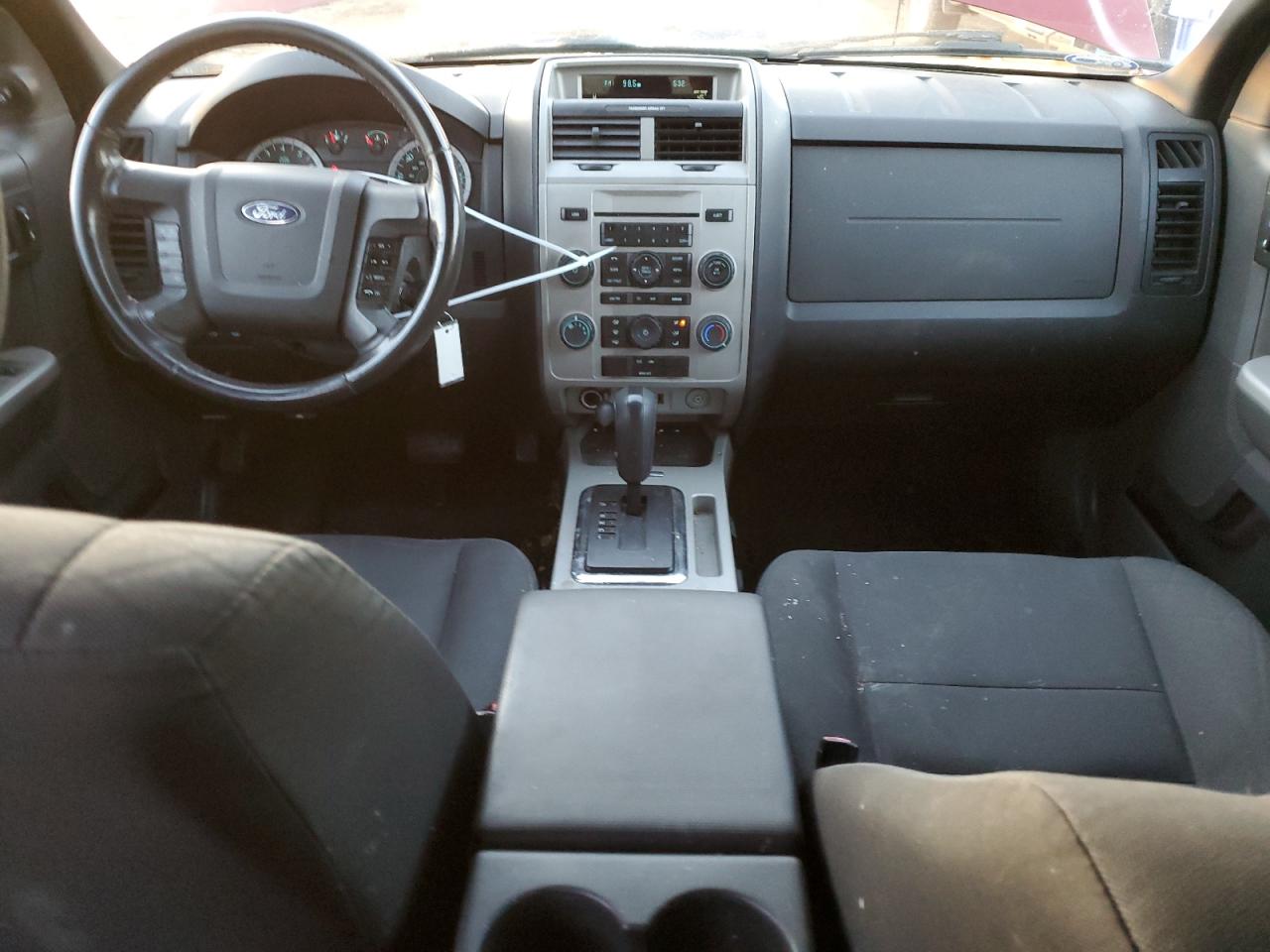 2010 Ford Escape - Image 8