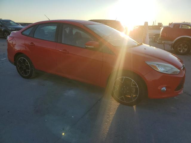 Седаны FORD FOCUS 2013 Красный