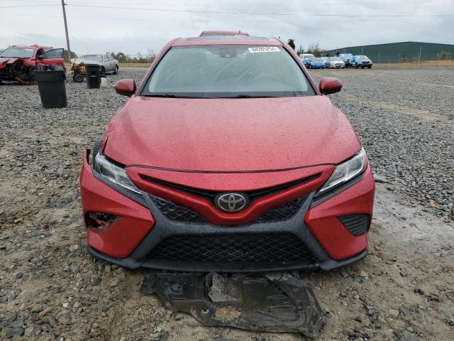  TOYOTA CAMRY 2019 Czerwony