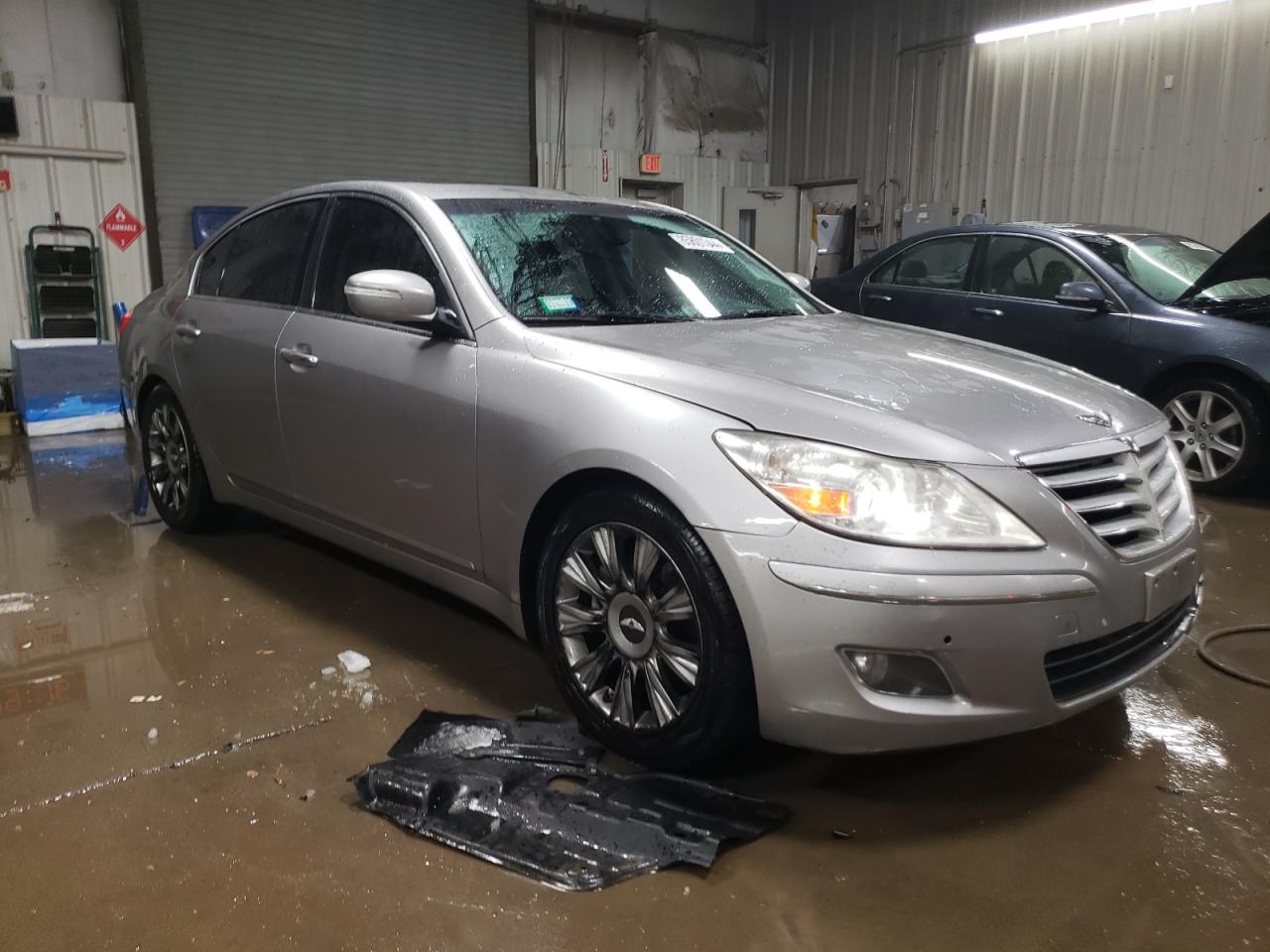 2009 Hyundai Genesis - Image 4