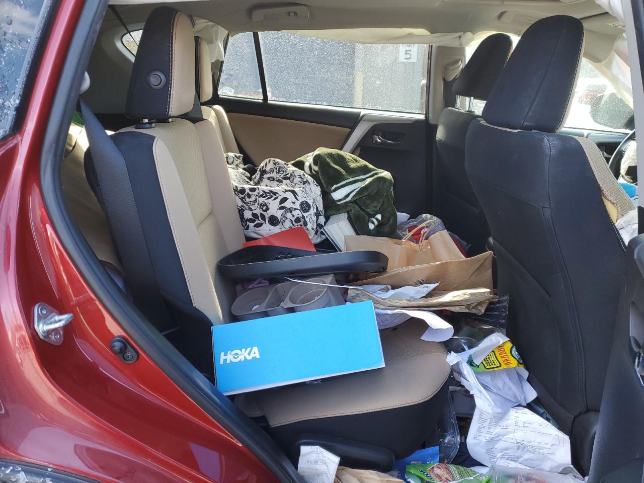 2017 Toyota RAV 4 - Image 11